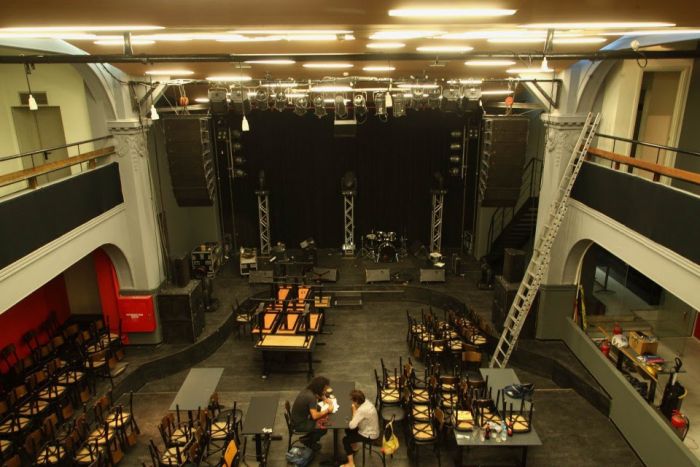 &Nu;&alpha; &sigma;&omega;&theta;&epsilon;ί &tau;&omicron; "&Chi;ά&iota; &Lambda;ά&iota;&phi;": &Omicron;&mu;ό&phi;&omega;&nu;&omicron; &Psi;ή&phi;&iota;&sigma;&mu;&alpha; &Delta;&eta;&mu;&omicron;&tau;&iota;&kappa;&omicron;ύ &Sigma;&upsilon;&mu;&beta;&omicron;&upsilon;&lambda;ί&omicron;&upsilon; &Pi;&epsilon;&iota;&rho;&alpha;&iota;ά