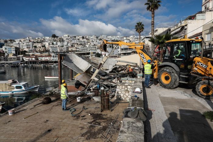 Εργασίες στο Μικρολίμανο