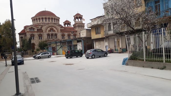 Ποιος τσιμεντώνει τον Άγιο Διονύση;