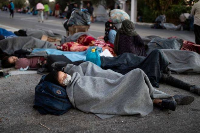 Μια αγκαλιά για την Μυτιλήνη. Κοινό Δελτίο Τύπου Δύναμη Ζωής, Ανοικτή Πόλη, Θεσσαλονίκη Μαζί, Πειραιάς για Όλους.